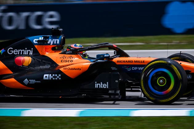 F1 - BAHRAIN GRAND PRIX IN MALAYSIA 2026 81 PIASTRI Oscar (aus), McLaren F1 Team MCL40, action during the 2026 Formula 1 Bahrain Grand Prix in Malaysia, 16th round of the 2026 Formula One World Championship, WM, Weltmeisterschaft from October 2 to 4, 2026 on the Sepang International Circuit, in Sepang, Malaysia - SepangMalaysia  Copyright: xALBERTOxVIMERCATIx