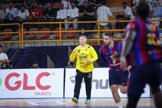 Barcelona v Veszprem - 19th IHF Men s Club World Championship, WM, Weltmeisterschaft 2026 - Final Emil Nielsen of Veszprem plays during the final match of the 19th IHF Men s Club World Championship 2026 between Barcelona and Veszprem at the New Administrative Capital Covered Hall on October 1, 2026. New Cairo -New Capital Egypt  Copyright: xAymanxArefx originalFilename:aref-notitle261001_npQvY.jpg