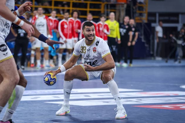 Barcelona v Veszprem - 19th IHF Men s Club World Championship, WM, Weltmeisterschaft 2026 - Final Yehia Elderaa of Veszprem plays during the final match of the 19th IHF Men s Club World Championship between Barcelona and Veszprem at the New Administrative Capital Covered Hall on October 1, 2026. New Cairo -New Capital Egypt  Copyright: xAymanxArefx originalFilename:aref-notitle261001_npSp7.jpg