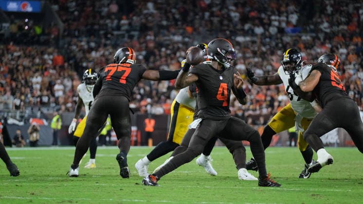 NFL, American Football Herren, USA 2026: Browns Vs Steelers OCT 01 Oct 01, 2026; Deshaun Watson 4 during the Pittsburgh Steelers vs Cleveland Browns game in Cleveland, OH, USA; at Huntington Bank Field. Mandatory Credit: Jason Pohuski-Cal Media(Credit Image: Â Jason Pohuski Cal Sport Media) Cleveland Oh USA EDITORIAL USE ONLY Copyright: xx ZUMA-20261001_faf_cp5_040.jpg JasonxPohuskix csmphotothree528836