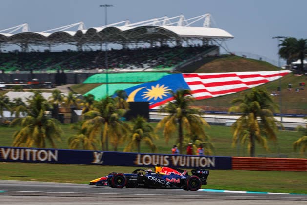 F1 - BAHRAIN GRAND PRIX IN MALAYSIA 2026 03 VERSTAPPEN Max (nld), Red Bull Racing Ford RB22, action during the 2026 Formula 1 Bahrain Grand Prix in Malaysia, 16th round of the 2026 Formula One World Championship, WM, Weltmeisterschaft from October 2 to 4, 2026 on the Sepang International Circuit, in Sepang, Malaysia - SepangMalaysia  Copyright: xANTONINxVINCENTx