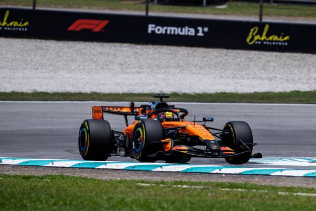 F1 - BAHRAIN GRAND PRIX IN MALAYSIA 2026 81 PIASTRI Oscar (aus), McLaren F1 Team MCL40, action during the 2026 Formula 1 Bahrain Grand Prix in Malaysia, 16th round of the 2026 Formula One World Championship, WM, Weltmeisterschaft from October 2 to 4, 2026 on the Sepang International Circuit, in Sepang, Malaysia - SepangMalaysia  Copyright: xALBERTOxVIMERCATIx