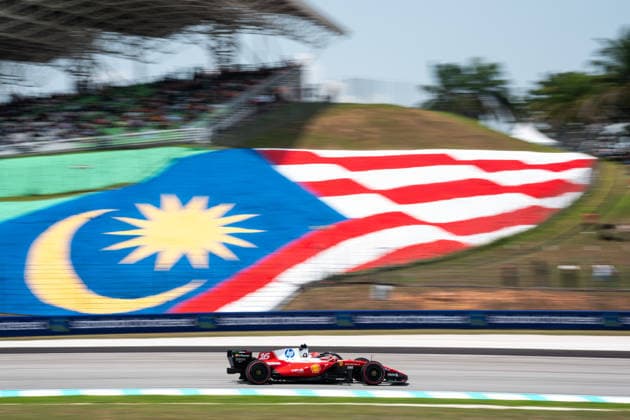 Formula 1 Gulf Air Bahrain Grand Prix in Malaysia 2026 Levi Erb OVERTAKE MAXPPP - Sepang 02 10 2026 16 LECLERC Charles (mon), Scuderia Ferrari HP, action at the Formula 1 Gulf Air Bahrain Grand Prix 2026 in Malaysia, the 15th round of the 2026 FIA Formula 1 World Championship, WM, Weltmeisterschaft at the Sepang International circuit, from 1 to 4 October 2026 Sepang Sepang International Circuit Malaysia  Copyright: xOVERTAKE MAXPPPxLevixErbx OVT202610020403 OVT202610020403