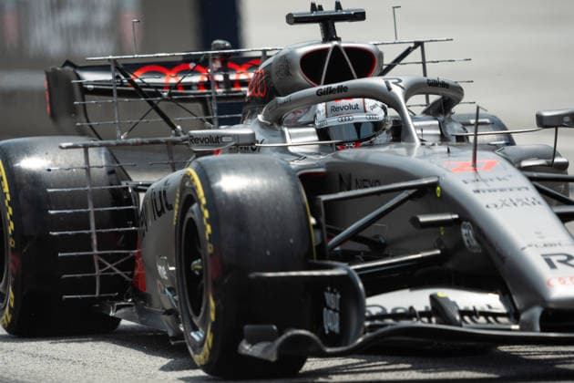 Formula 1 Gulf Air Bahrain Grand Prix in Malaysia 2026 Levi Erb OVERTAKE MAXPPP - Sepang 02 10 2026 27 HULKENBERG Nico (ger), Audi Revolut F1 Team, action at the Formula 1 Gulf Air Bahrain Grand Prix 2026 in Malaysia, the 15th round of the 2026 FIA Formula 1 World Championship, WM, Weltmeisterschaft at the Sepang International circuit, from 1 to 4 October 2026 Sepang Sepang International Circuit Malaysia  Copyright: xOVERTAKE MAXPPPxLevixErbx OVT202610020406 OVT202610020406