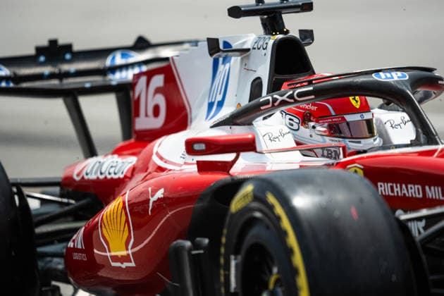 Formula 1 Gulf Air Bahrain Grand Prix in Malaysia 2026 Levi Erb OVERTAKE MAXPPP - Sepang 02 10 2026 16 LECLERC Charles (mon), Scuderia Ferrari HP, action at the Formula 1 Gulf Air Bahrain Grand Prix 2026 in Malaysia, the 15th round of the 2026 FIA Formula 1 World Championship, WM, Weltmeisterschaft at the Sepang International circuit, from 1 to 4 October 2026 Sepang Sepang International Circuit Malaysia  Copyright: xOVERTAKE MAXPPPxLevixErbx OVT202610020425 OVT202610020425