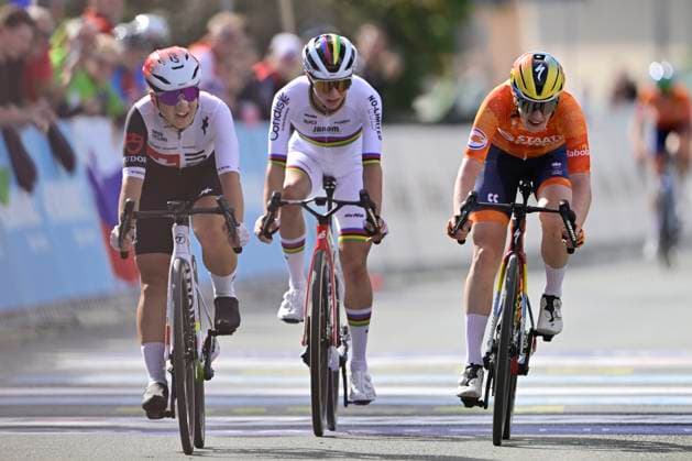 UEC 2026 Road European Championships Ljubljana 02 10 2026 SENCUR, SLOVENIA - OCTOBER 02 : Winter Mara (SUI) wins the sprint, second place for Vinke Nienke (NED), third place for Chladonova Viktoria (SVK) during the Women U23 cycling road race at the 2026 UEC Road European Championships. An UCI Continental Championships cycling race of 88,4 km with start and finsih in Sencur on October 2, 2026 in Sencur, Slovenia, 02 10 2026 Sencur Slovenia  Copyright: xJanxDexMeuleneirx