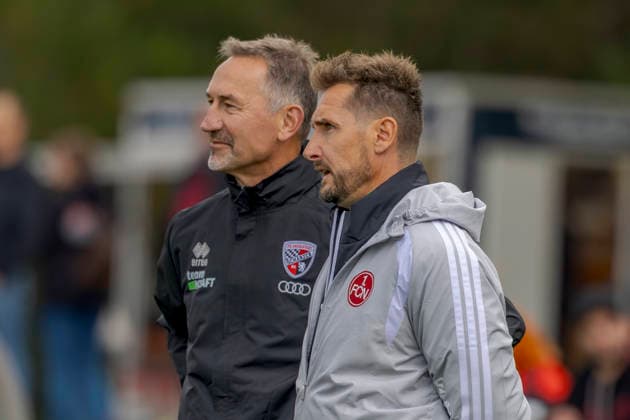 Nuremberg, Germany, October 2, 2026; Friendly Match 2026–2027: 1. FC Nürnberg vs. FC Ingolstadt 04. Pictured, from left: Coach Achim Beierlorzer (FCI) and Coach Miroslav Klose (FCI); Valznerweiher Sports Park, Bavaria Copyright: xFotostandx xSchäferx