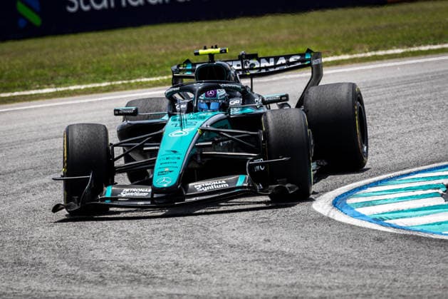 2026 Formula One Bahrain Grand Prix Sepang Circuit, Kuala Lumpur, Malaysia. 2.October.2026; Andrea Kimi Antonelli of Italy and Mercedes-AMG PETRONAS F1 Team during Free Practice 1 Formula One Bahrain Grand Prix Kuala Lumpur Sepang Circuit Malaysia Copyright: xJayxHiranox