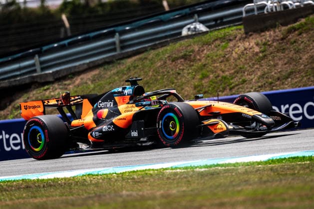 2026 Formula One Bahrain Grand Prix Sepang Circuit, Kuala Lumpur, Malaysia. 2.October.2026; Oscar Piastri of Australia and McLaren Mastercard F1 Team during Free Practice 1 Formula One Bahrain Grand Prix Kuala Lumpur Sepang Circuit Malaysia Copyright: xJayxHiranox