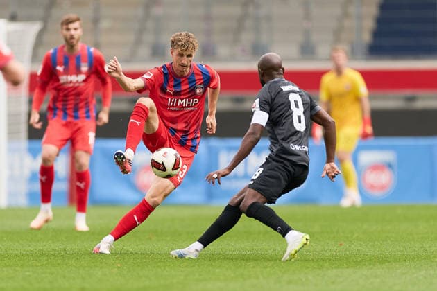 Head-to-head matchup between Jan Schoeppner (1 FC Heidenheim, 03) and David Kinsombi (FC Würzburger Kickers, 08 GER), 1 FC Heidenheim 1846 e.V. vs. FC Würzburger Kickers, soccer, men’s friendly matches, 2026–2027 season, October 2, 2026, GER, 1 FC Heidenheim 1846 e.V. vs. FC Würzburger Kickers, soccer, men’s friendly matches, 2026–2027 season, October 2, 2026, Heidenheim an der Brenz Copyright: xEibner-Pressefoto GeraldxOelze-dexStoppanyx EP_ODS
