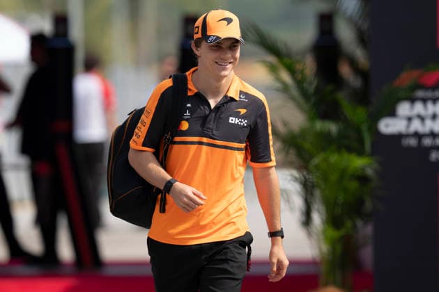 FORMULA 1 BAHRAIN GRAND PRIX IN MALAYSIA 2026 Oscar Piastri (AUS) 81 McLaren arriving for practice during the Formula 1 Gulf Air Bahrain Grand Prix in Malaysia 2026, Round 16 of the 2026 Formula 1 World Championship, WM, Weltmeisterschaft from 2nd - 4th October 2026 at Sepang International Circuit, Sepang, Malaysia. Credit: Robbie Hoad Every Second Media Editorial use only. All images are copyright Every Second Media Limited. No images may be reproduced without prior permission. Copyright: xIMAGO EveryxSecondxMediax ESM-2195-0205 RobbiexHoadx xEveryxSecondxMediax