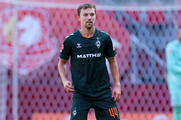 Youri Regeer of Werder Bremen looks disappointed during the friendly match between FC Twente Enschede and Werder Bremen at De Grolsch Veste on October 2, 2026, in Enschede, Netherlands Photo by Marco Steinbrenner DeFodi Images Youri Regeer of Werder Bremen looks dejected during the friendly match between FC Twente Enschede and Werder Bremen at De Grolsch Veste on October 2, 2026, in Enschede, Netherlands Photo by Marco Steinbrenner, DeFodi Images Photo by Marco Steinbrenner, DeFodi Images
