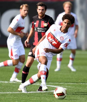 October 2, 2026, xophax, Soccer, Bundesliga 1, Bayer 04 Leverkusen vs. Fortuna Cologne (friendly match), Jonas Hofmann (Bayer 04 Leverkusen), in the foreground: Neo Telle (SC Fortuna Cologne), Leverkusen