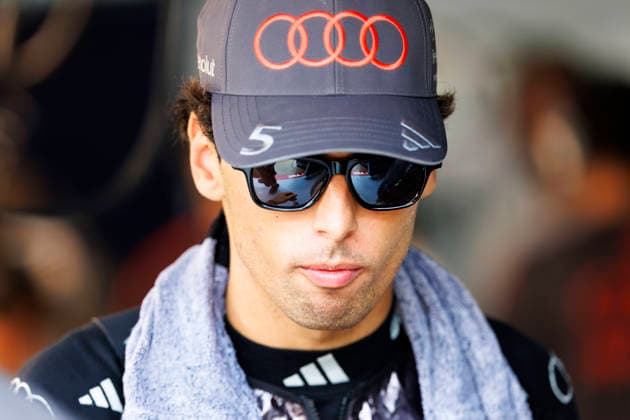 2nd October 2026; Sepang IC, Kuala Lumpur, Malaysia; Formula 1, Bahrain Grand Prix, Free Practice Day; Gabriel Bortoleto (5) of Brazil and Audi Revolut F1 Team in the pits during free practice 2 at the Bahrain Grand Prix StephenxBlackberry