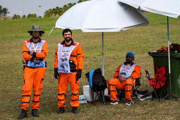 F1 - BAHRAIN GRAND PRIX IN MALAYSIA 2026 marshall, commissaire de piste, marshal, marshalls, marshals during the 2026 Formula 1 Bahrain Grand Prix in Malaysia, 16th round of the 2026 Formula One World Championship, WM, Weltmeisterschaft from October 2 to 4, 2026 on the Sepang International Circuit, in Sepang, Malaysia - SepangMalaysia Copyright: xXavixBonillax