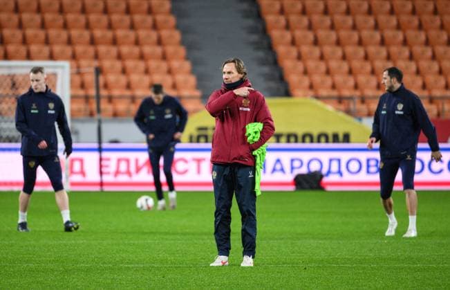 Russia Soccer Friendly Russia Training 9256414 02.10.2026 Russia s head coach Valery Karpin attends a training session on the eve of the friendly soccer match against Namibia at Yekaterinburg Arena in Yekaterinburg, Russia. Grigory Sysoev Sputnik Yekaterinburg Russia  Copyright: xGrigoryxSysoevx