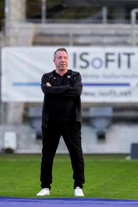 Markus Kauczinski, Coach, Head Coach, SVS, cutout, full-body, single image, single photo, action, joy, happy, delighted, friendly, cheerful, happy, beaming, optimistic, 02 10 2026, Sandhausen, Germany, soccer, Regionalliga Südwest, SV Sandhausen vs. 1. FC Kaiserslautern II xozx