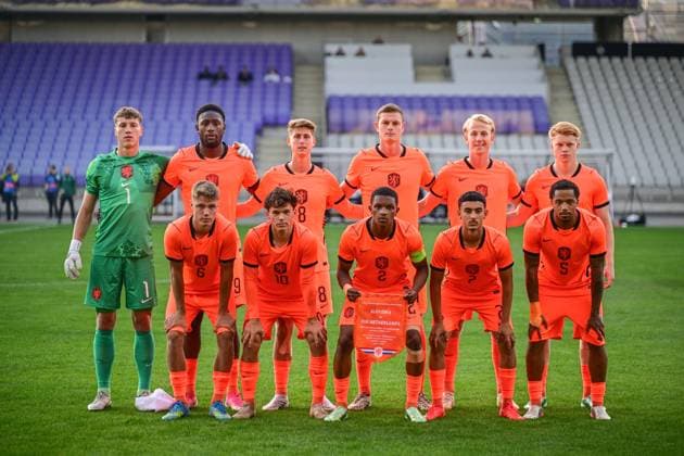 MARIBOR , 02-10-2026 , Stadion Ljudski vrt , season 2026 2027 , UEFA EURO, EM, Europameisterschaft,Fussball U-21 Qualification football , match between Slovenia U-21 and Netherlands U-21, picture shows teamphoto of The Netherlands Back row; Netherlands U21, U 21 goalkeeper Bernt Klaverboer , Netherlands U21 player Lequincio Zeefuik , Netherlands U21 player Dave Kwakman , Netherlands U21 player Dies Janse , Netherlands U21 player Thijmen Blokzijl , Netherlands U21 player Kees Smit Front row ; Netherlands U21 player Sean Steur , Netherlands U21 player Thom van Bergen , Netherlands U21 player Givairo Read , Netherlands U21 player Ayoub Oufkir and Netherlands U21 player Elijah Dijkstra Slovenia - Netherlands u21 x207823753x Copyright: