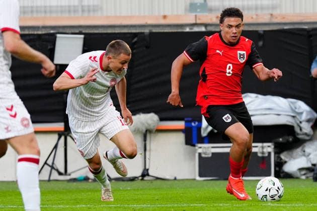 SOCCER - UEFA U21, U 21 EURO quali, AUT vs DEN VIENNA,AUSTRIA,02.OCT.26 - SOCCER - UEFA European Under-21 Championship 2027, qualifiers, OEFB Under-21 international match, Länderspiel, Nationalmannschaft Austria vs Denmark. Image shows Lasse Flo (DEN) and Jacob Peter Hoedl (AUT).  GEPAxpictures xKevinxKada