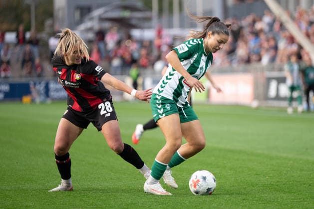 Luna Vanzeir 30, Werder Bremen Women in Action, Bayer 04 Leverkusen Women vs. SV Werder Bremen Women, Soccer, Google Pixel Women s Bundesliga, Matchday 6, 2026–2027, October 2, 2026 DFB regulations prohibit any use of photographs as image sequences and or quasi-video Leverkusen, North Rhine-Westphalia, Germany Copyright: xkolbert-press MarkusxVerwimpx