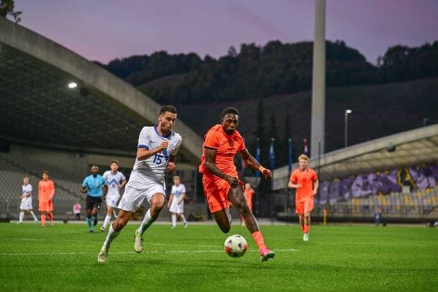 MARIBOR , 02-10-2026 , Stadion Ljudski vrt , season 2026 2027 , UEFA EURO, EM, Europameisterschaft,Fussball U-21 Qualification football , match between Slovenia U-21 and Netherlands U-21, picture shows Slovenia U21, U 21 player Marko Ristic and Netherlands U21 player Lequincio Zeefuik Slovenia - Netherlands u21 x207824074x Copyright: