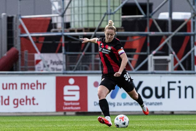 Google Pixel Women s Bundesliga Bayer 04 Leverkusen Women SV Werder Bremen Women 10 02 2026 Carolin Simon Bayer 04 Leverkusen Women, 30 Google Pixel Women s Bundesliga Bayer 04 Leverkusen Women SV Werder Bremen Women BayArena, Leverkusen, October 2, 2026 DFL regulations prohibit any use of photographs as image sequences and or quasi-video Copyright: xBEAUTIFULxSPORTS Buriakovx