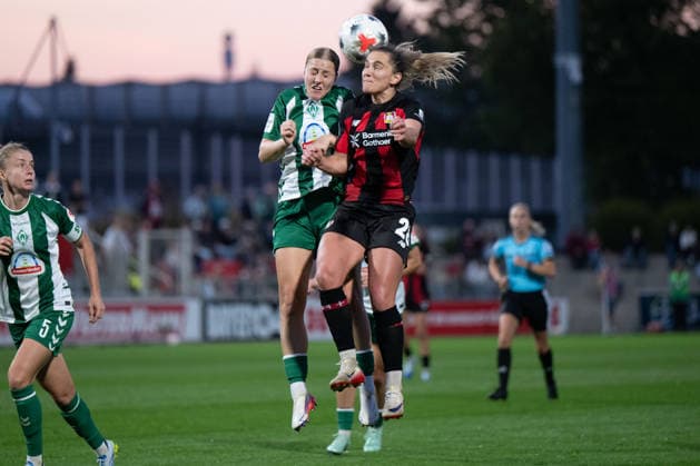 Heading duel between Sarah Gutmann (27), Werder Bremen Women, and Paulina Tomasiak (28), Bayer 04 Leverkusen Women; Bayer 04 Leverkusen Women vs. SV Werder Bremen Women; Soccer; Google Pixel Women s Bundesliga; Matchday 6; 2026–2027, October 2, 2026. DFB regulations prohibit any use of photographs as image sequences and or quasi-video. Leverkusen, North Rhine-Westphalia, Germany Copyright: xkolbert-press MarkusxVerwimpx