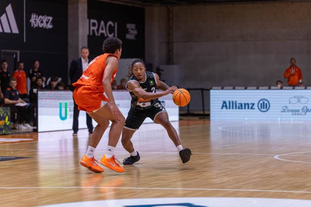 Lucas Fischer (OrangeAcademy), 43 CJ Hines (Kreisbau Kirchheim Knights), 02 GER, OrangeAcademy vs. Kreisbau Kirchheim Knights, Barmer 2 Basketball Bundesliga, Matchday 2, 2026–2027 Season, October 2, 2026 GER, OrangeAcademy vs. Kreisbau Kirchheim Knights, Barmer 2 Basketball Bundesliga, Matchday 2, 2026–2027 Season, October 2, 2026 Neu Ulm Copyright: xEibner-Pressefoto NinaxSanderx EP_NSR