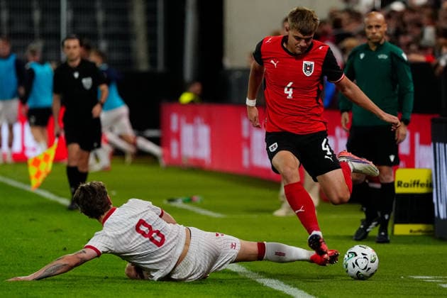 SOCCER - UEFA U21, U 21 EURO quali, AUT vs DEN VIENNA,AUSTRIA,02.OCT.26 - SOCCER - UEFA European Under-21 Championship 2027, qualifiers, OEFB Under-21 international match, Länderspiel, Nationalmannschaft Austria vs Denmark. Image shows Valdemar Byskov Andreasen (DEN) and David Puczka (AUT).  GEPAxpictures xKevinxKada