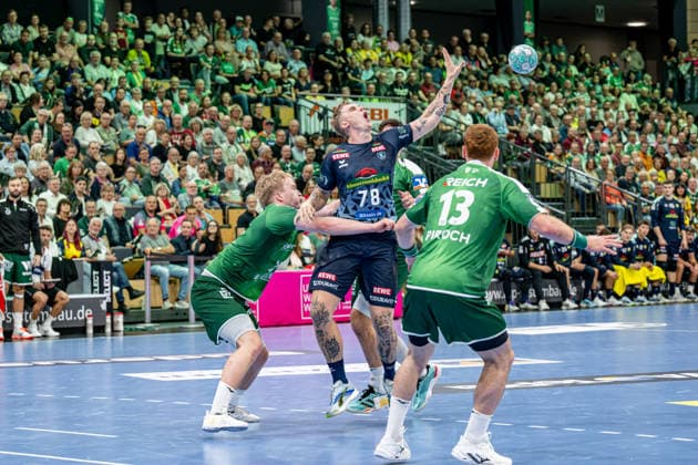 OPEL Handball Bundesliga: HSG Wetzlar vs. Rhein Neckar Löwen, October 2, 2026; Edwin Aspenbäck (Rhein Neckar Löwen), 78, Tomas Piroch, HSG Wetzlar, 13, Georg Löwen, HSG Wetzlar, 33 OPEL Handball Bundesliga HSG Wetzlar vs. Rhein Neckar Löwen, Wetzlar, 02 10 26 Copyright: xBEAUTIFULxSPORTS Roeczeyx