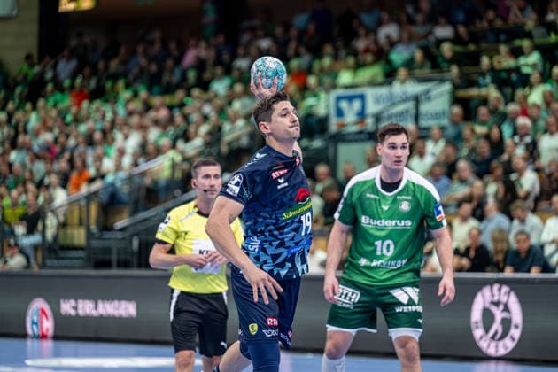OPEL Handball Bundesliga: HSG Wetzlar vs. Rhein Neckar Löwen, October 2, 2026; Marius Steinhauser (Rhein Neckar Löwen), 19; Josip Simic (HSG Wetzlar), 10; OPEL Handball Bundesliga: HSG Wetzlar vs. Rhein Neckar Löwen, Wetzlar, October 2, 2026 Copyright: xBEAUTIFULxSPORTS Roeczeyx