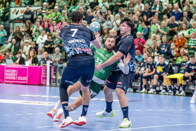 OPEL Handball Bundesliga: HSG Wetzlar vs. Rhein Neckar Löwen, October 2, 2026; Nikolaj Laesoe (HSG Wetzlar), 32, Aron Seesing, Rhein Neckar Löwen, 21, Robert Timmermeister, Rhein Neckar Löwen, 7 OPEL Handball Bundesliga HSG Wetzlar vs. Rhein Neckar Löwen, Wetzlar, October 2, 2026 Copyright: xBEAUTIFULxSPORTS Roeczeyx