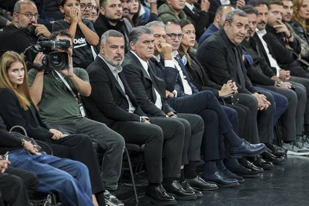 Besiktas v Barcelona - EuroLeague ISTANBUL, TURKIYE - OCTOBER 2: Besiktas President Serdal Adali (4th L) watches the EuroLeague Round 3 basketball match between Besiktas and Barcelona at Turkcell Basketball Development Center in Istanbul, Turkiye on October 2, 2026. Arife Karakum Anadolu Istanbul Turkey. Editorial use only. Please get in touch for any other usage.  Copyright: x2026xAnadoluxArifexKarakumx
