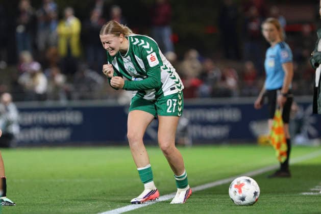 Sarah Gutmann of SV Werder Bremen gestures, looking dejected, during the Women s Bundesliga match between Bayer 04 Leverkusen and SV Werder Bremen, Ulrich Haberland Stadium on October 2, 2026, in Leverkusen, Germany. Photo by Oliver Kaelke, DeFodi Images. Sarah Gutmann of SV Werder Bremen gestures and looks dejected during the Bundesliga match between Bayer 04 Leverkusen and SV Werder Bremen at Ulrich Haberland Stadium on October 2, 2026 in Leverkusen, Germany. Photo by Oliver Kaelke, DeFodi Images. DFB and DFL regulations prohibit any use of photographs as image sequences and or quasi-video. Photo by Oliver Kaelke, DeFodi Images.