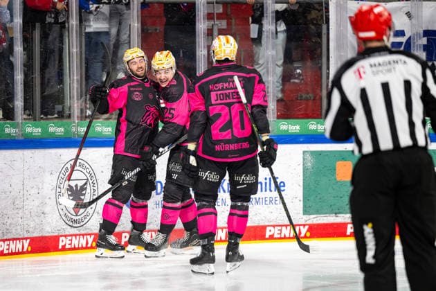 October 2, 2026 Ice Hockey Season 2026–2027 Penny DEL Nuremberg Ice Tigers Icetigers Schwenninger Wild Wings Schwenningen ThHa xthxhax Goal celebration, joy, cheering Evan Barratt 10, Nuremberg Ice Tigers, NIT William Dufour 25, Nuremberg Ice Tigers, NIT Ryan Jones 20, Nuremberg Ice Tigers, NIT