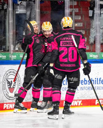 October 2, 2026 Ice Hockey Season 2026–2027 Penny DEL Nuremberg Ice Tigers Icetigers Schwenninger Wild Wings Schwenningen ThHa xthxhax Goal celebration, joy, cheering Evan Barratt 10, Nuremberg Ice Tigers, NIT William Dufour 25, Nuremberg Ice Tigers, NIT Ryan Jones 20, Nuremberg Ice Tigers, NIT
