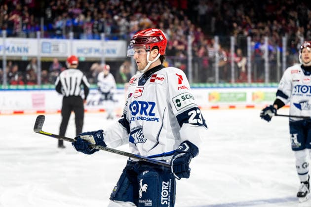 October 2, 2026 Ice Hockey Season 2026–2027 Penny DEL Nuremberg Ice Tigers Icetigers Schwenninger Wild Wings Schwenningen ThHa xthxhax Reed Lebster 23, Schwenninger Wild Wings, SWW sad, disappointed