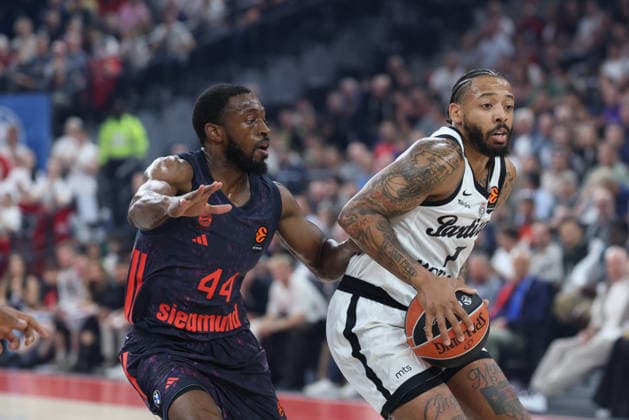 Carlik Jones, Partizan Belgrade, 01; Kamar Baldwin, FC Bayern Basketball, 44; GER; FC Bayern Basketball vs. Partizan Mozzart Bet Belgrade; Basketball; EuroLeague; Matchday 3; 2026–2027 Season; October 2, 2026, GER, FC Bayern Basketball vs. Partizan Mozzart Bet Belgrade, Basketball, EuroLeague, Matchday 3, 2026–2027 Season, October 2, 2026, Munich Copyright: xEibner-Pressefoto JennixMaulx EP_JML