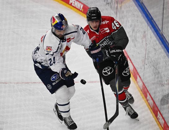 October 2, 2026, xophax, KEC, ice hockey, Haie Lanxess Arena: Kölner Haie vs. EHC Red Bull Munich—Ryan Murphy (left, Munich) and Kevin Niedenz (right, KEC Cologne)