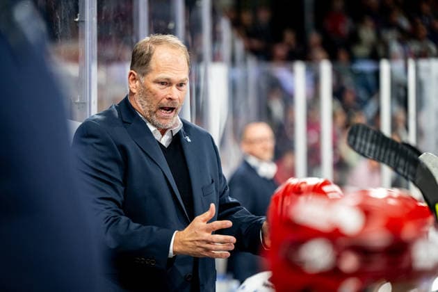 Steve Walker, Trainer, Coach, Head Coach, Schwenninger Wild Wings (SWW), Nuremberg Ice Tigers vs. Schwenninger Wild Wings, Ice Hockey, Penny DEL, Matchday 5, October 2, 2026, Nuremberg Ice Tigers vs. Schwenninger Wild Wings, Ice Hockey, Penny DEL, Matchday 5, October 2, 2026 Copyright: xEibner-Pressefoto ThomasxHahnx EP_NIT