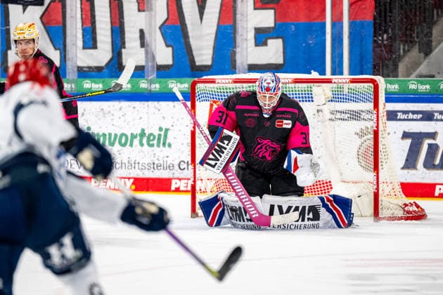 Niklas Treutle, 31, Nuremberg Ice Tigers, NIT, Nuremberg Ice Tigers vs. Schwenninger Wild Wings, Ice Hockey, Penny DEL, Matchday 5, October 2, 2026, Nuremberg Ice Tigers vs. Schwenninger Wild Wings, Ice Hockey, Penny DEL, Matchday 5, October 2, 2026 Copyright: xEibner-Pressefoto ThomasxHahnx EP_NIT