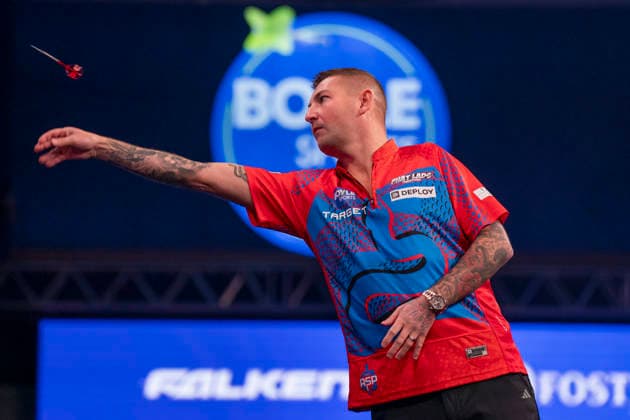 2026 BOYLE Sports World Grand Prix Nathan Aspinall throws during the 2026 Boyle Sports World Grand Prix Quarter-Finals at Mattioli Arena, Leicester, United Kingdom on 2 October 2026 Credit: Alex Young Every Second Media Editorial use only. All images are copyright Every Second Media Limited. No images may be reproduced without prior permission. Copyright: xIMAGO EveryxSecondxMediax ESM-2197-0004 AlexxYoungx xEveryxSecondxMediax