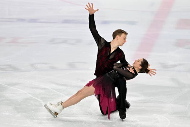 LJUBLJANA; SLOVENIJA - OCTOBER 02: Diane Gallix and Elod Egyed-Zsigmond of Hungary in action during the Junior Ice Dance - Rhythm Dance on the ISU Figure skating, Eiskunstlauf Junior Grand Prix Ljubljana 2026 in Hala Tivoli on October 02, 2026 in Ljubljana, Slovenia. (Photo by Igor Kupljenik Sports Press Photo). Copyright: xIgorxKupljenikx xSPPx Sportspressphoto_SPR243835
