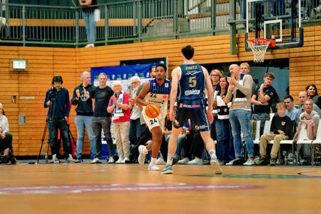 GER, VfL SparkassenStars Bochum vs. Eisbären Bremerhaven, Basketball, ProA, Matchday 2, 2026–2027 Season, October 2, 2026, JaMonta Black, VfL SparkassenStars Bochum (GER), VfL SparkassenStars Bochum vs. Eisbären Bremerhaven, Basketball, ProA, Matchday 2, 2026–2027 Season, October 2, 2026 VfL SparkassenStars Bochum Copyright: xEibner-Pressefoto JavadxMohammadpourx EP_JMR