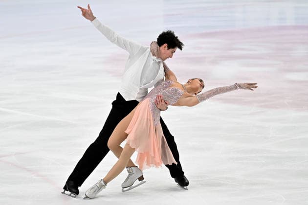 LJUBLJANA; SLOVENIJA - OCTOBER 02: Aneta Vaclavikova and William Lissauer of United States of America in action during the Junior Ice Dance - Rhythm Dance on the ISU Figure skating, Eiskunstlauf Junior Grand Prix Ljubljana 2026 in Hala Tivoli on October 02, 2026 in Ljubljana, Slovenia. (Photo by Igor Kupljenik Sports Press Photo). Copyright: xIgorxKupljenikx xSPPx Sportspressphoto_SPR243860