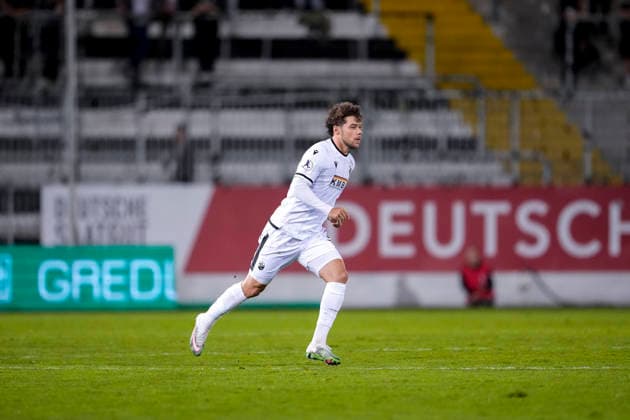 Maximilian Wagner (SVS), 9, coming on as a substitute, play, action, game highlight, October 2, 2026, Sandhausen, Germany, soccer, Regionalliga Südwest, SV Sandhausen vs. 1. FC Kaiserslautern II xozx