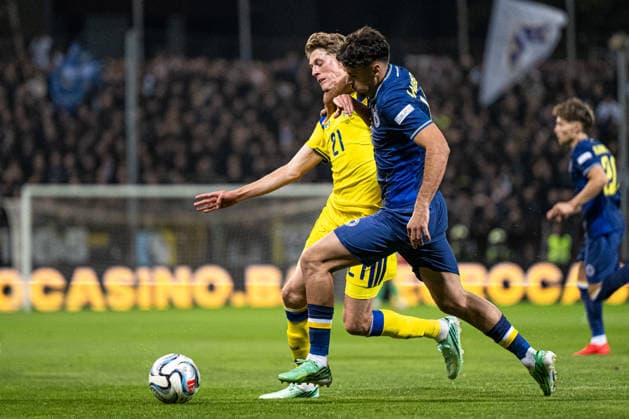 October 2, 2026: Alexander Bernhardsson of Sweden and Kerim Alajbegovic of Bosnia and Herzegovina during the Nations League soccer match between Bosnia and Herzegovina and Sweden on October 2, 2026 in Zenica. Photo by Ludvig Thunman. BILDBYRAN code LT LT0823 soccer football fotball Nations League UEFA Nations League Bosnia and Herzegovina Sweden Sweden A BBENG  Copyright: LUDVIGxTHUNMAN BB261002LT087