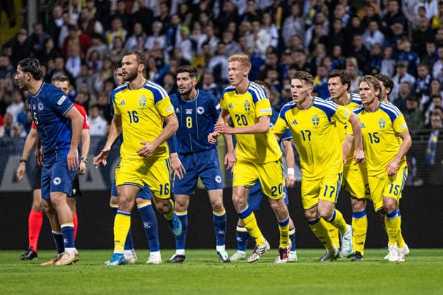 October 2, 2026: Jesper Karlström, Hugo Larsson, Viktor Gyökeres, Victor Lindelöf, and Carl Starfelt of Sweden during the Nations League soccer match between Bosnia and Herzegovina and Sweden on October 2, 2026 in Zenica. Photo by Ludvig Thunman. BILDBYRAN code LT LT0823 soccer football fotball Nations League UEFA Nations League Bosnia and Herzegovina Sweden Sweden A BBENG  Copyright: LUDVIGxTHUNMAN BB261002LT088
