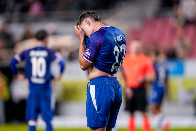 Neal Gibs FCK, 22, player for 1 FC Kaiserslautern II U21, disappointed with the draw, just a tie, disappointment after the final whistle, highlight, loss of a point, frustration, disappointed, pessimistic, October 2, 2026, Sandhausen, Germany, soccer, Regionalliga Southwest, SV Sandhausen vs. 1 FC Kaiserslautern II xozx