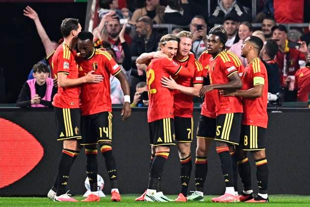 Belgium v Turkey - UEFA Nations League 2026 LIEGE, BELGIUM - OCTOBER 02 : De Bruyne Kevin forward of Belgium celebrates scoring a goal with teammates during the UEFA Nations League tournament league phase matchday 3 group A1 match between Belgium and Turkey on October 2, 2026 in Liege, Belgium, 02 10 2026 Liege Belgium  Copyright: xTomasxSiskx